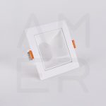 744 سبوت مربع فارغ بلاستيك